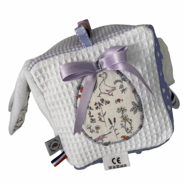 Cube d'activités sensoriel - Pâques - Lilas – Image 4